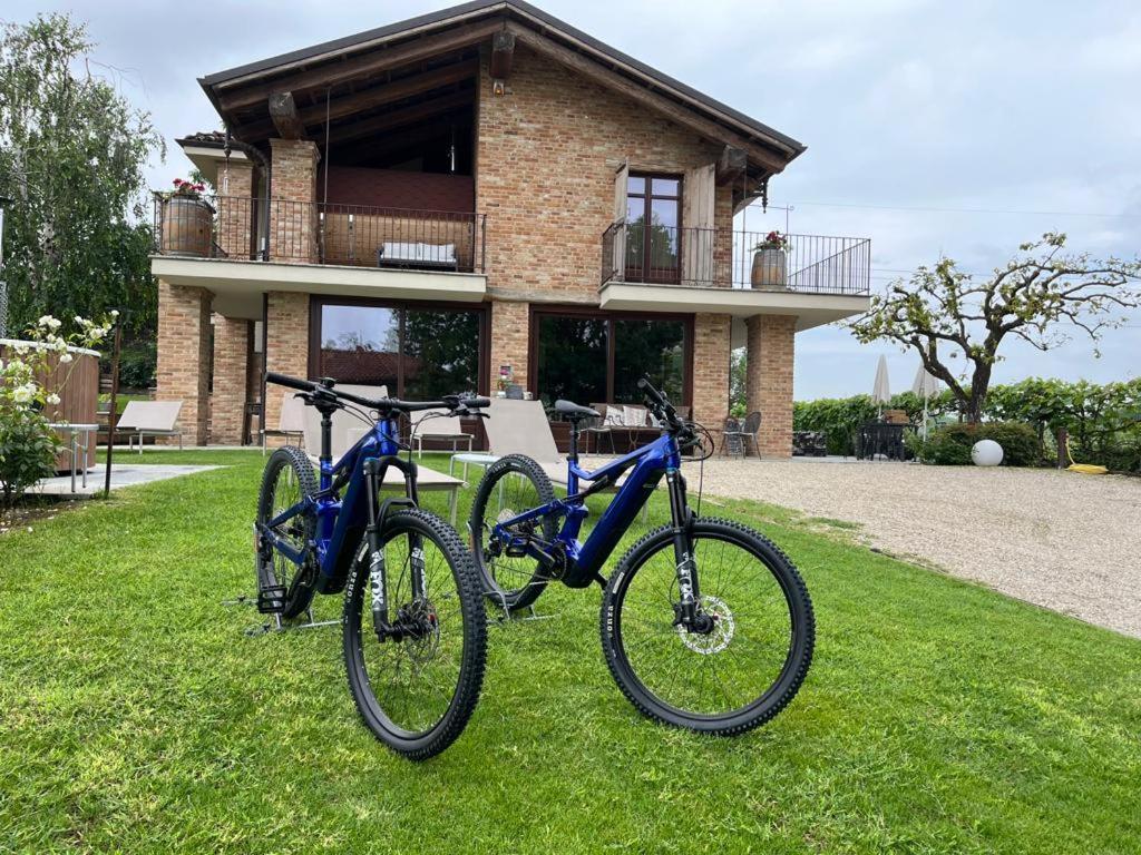 Villa Laura Castellinaldo Kültér fotó
